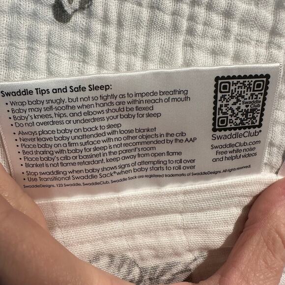 Amazing Baby Newborn Swaddle Muslin Zebra Print Nursery Premium Cotton - Picture 6 of 9